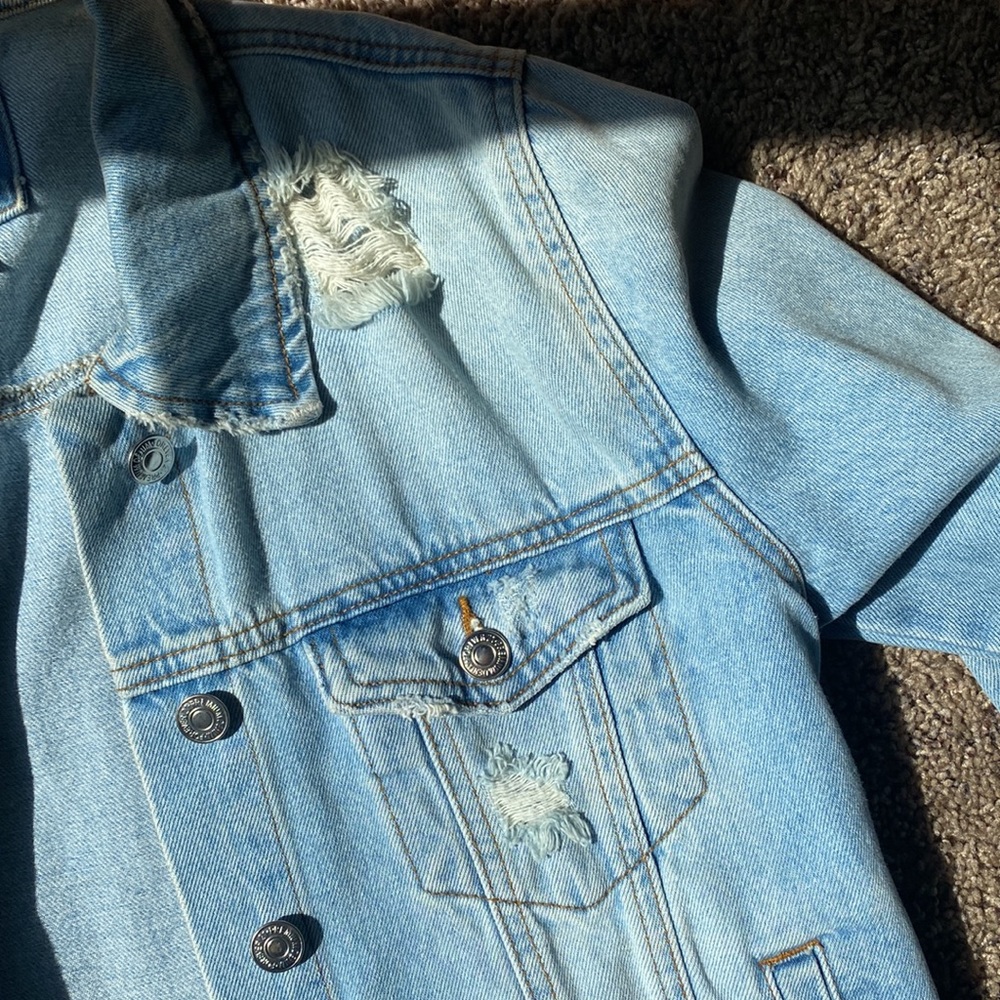 Jean jacket - Picture 3 of 4